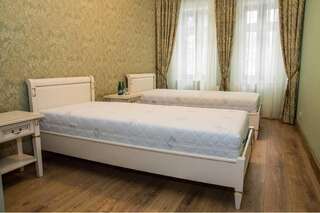 Отель Pałac Myślęta Uzdowo Двухместный номер с 1 кроватью или 2 отдельными кроватями-5